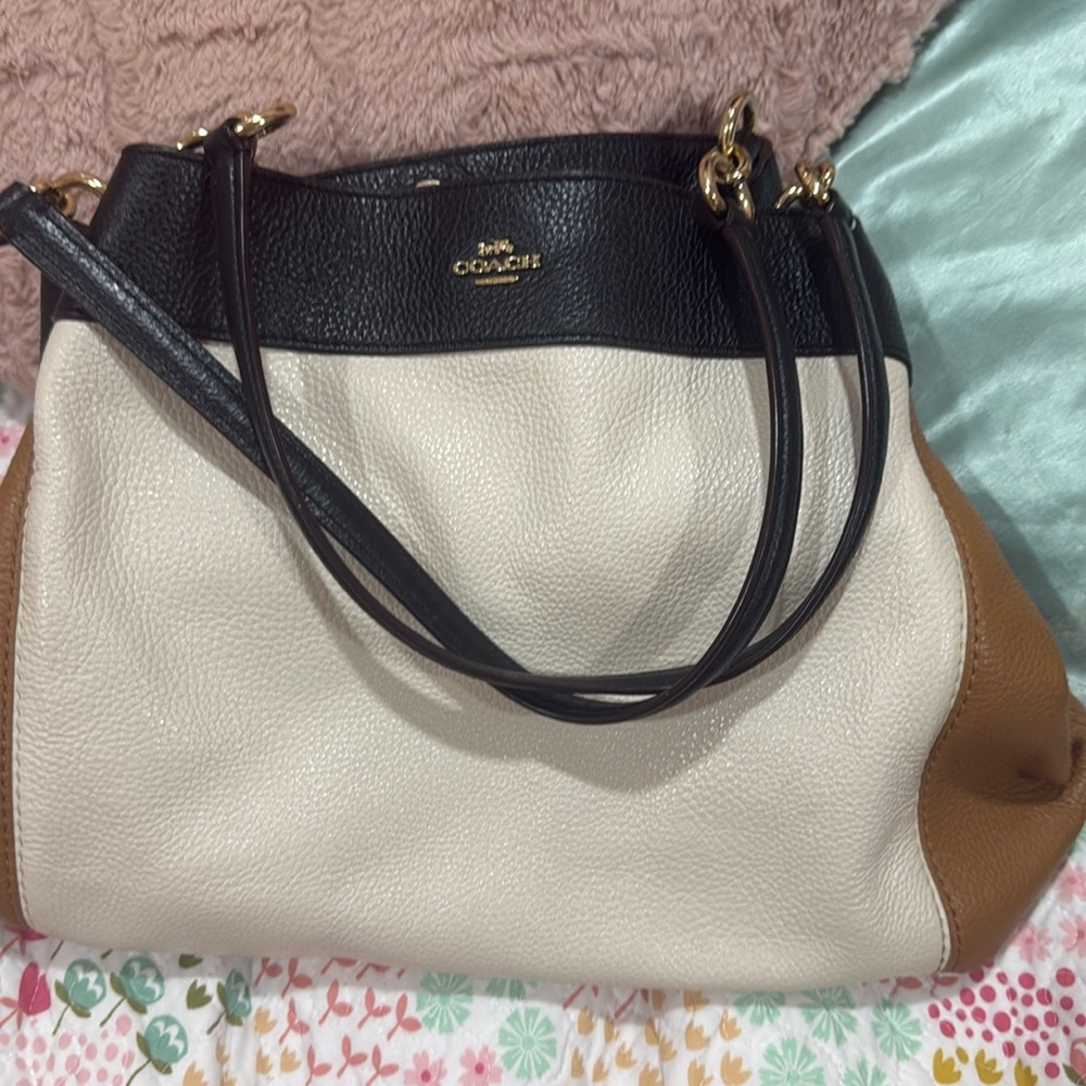 Coach crean and brown 
Tote